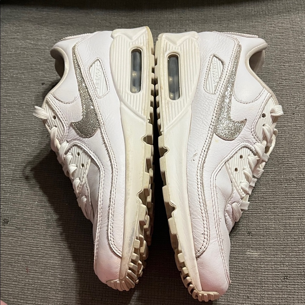 Nike air max Women's Swoosh White and glitter leather Sneakers sz8 - Picture 9 of 9